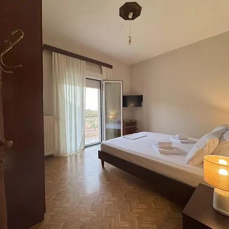 Kiourtis House شقة *