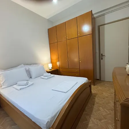 Apartamento Kiourtis House *