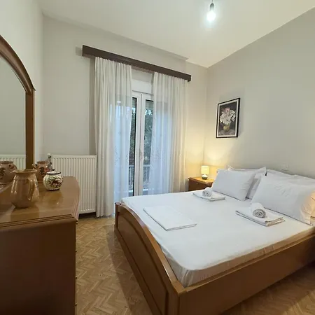 Kiourtis House *
