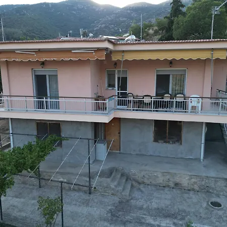 Kiourtis House * Elevtheraí