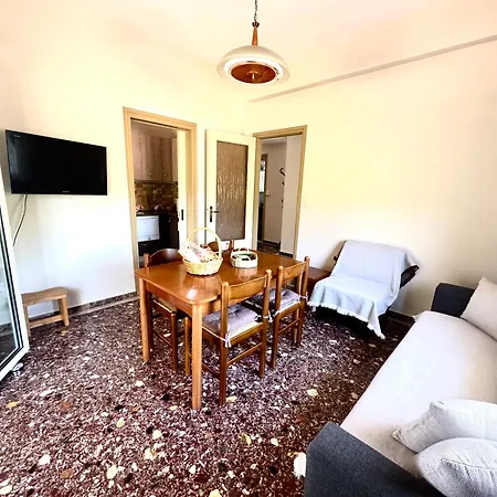 Kiourtis House *