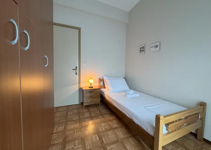 Kiourtis House Lägenhet