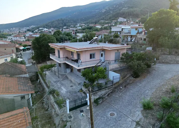 Kiourtis House Lägenhet *